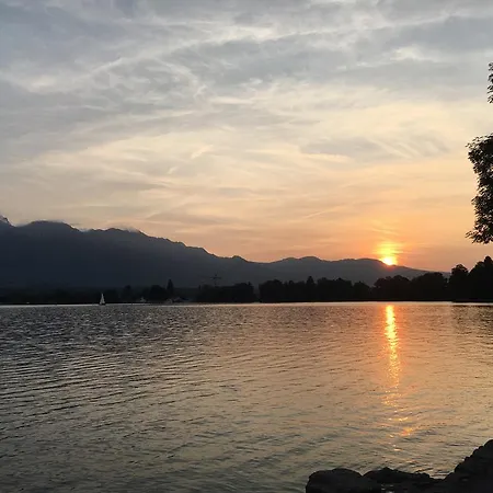 New Lakeside Studio アパート